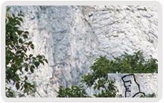 Podoba Kralja Matjaža v steni Pece